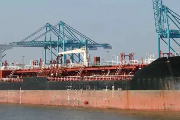Oil/Chemical tanker for sale