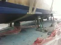 عملے کی کشتی فروخت کے لیے