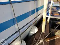 بحری جہاز فروخت کے لیے