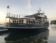 کروز فیری فروخت کے لیے