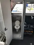 عملے کی کشتی فروخت کے لیے