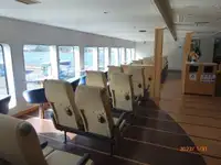 بحری جہاز فروخت کے لیے