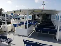 بحری جہاز فروخت کے لیے