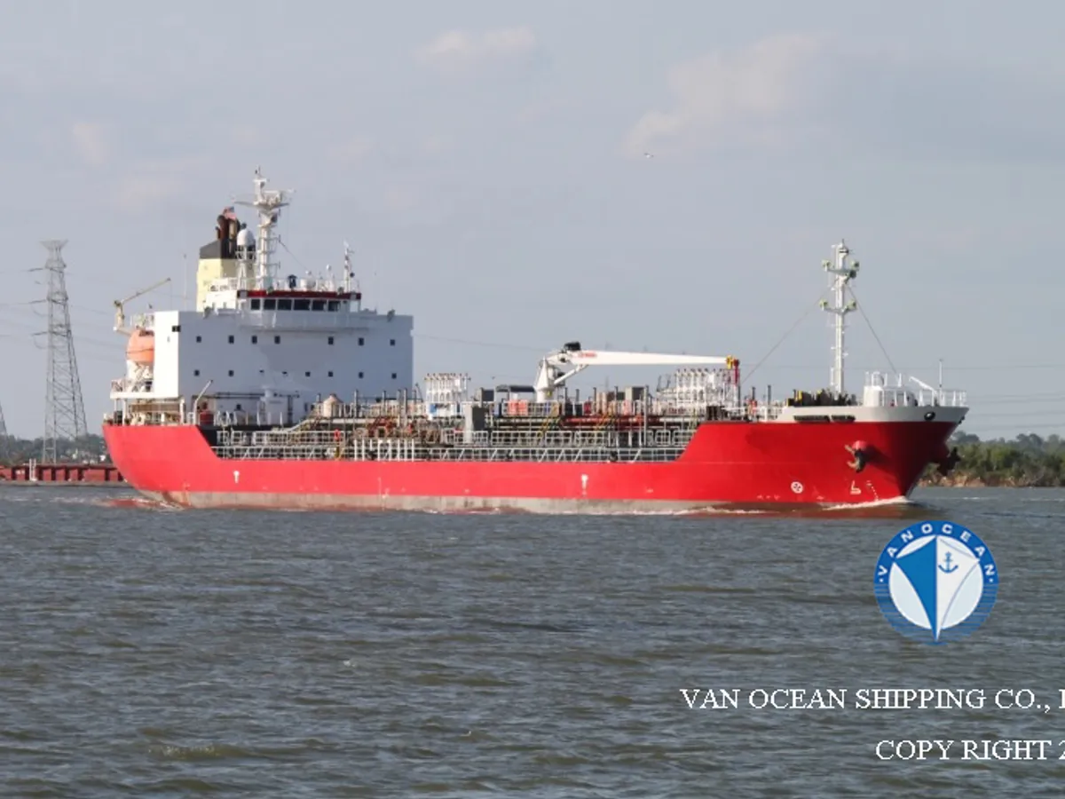 تیل/کیمیکل ٹینکر فروخت کے لیے
