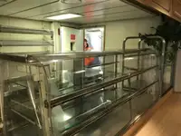 بحری جہاز فروخت کے لیے