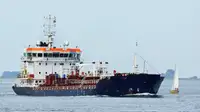 Oil/Chemical tanker فروخت کے لئے