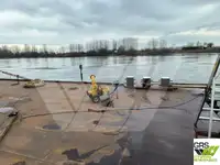 بارج فروخت کے لیے