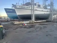 ٹراولر فروخت کے لیے