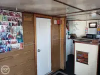 بحری جہاز فروخت کے لیے