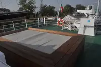 کروز جہاز فروخت کے لیے