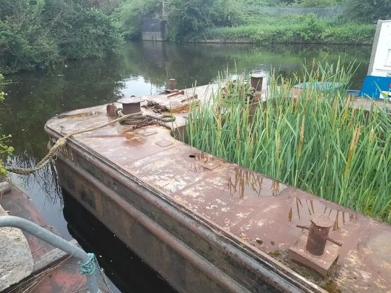 بارج فروخت کے لیے