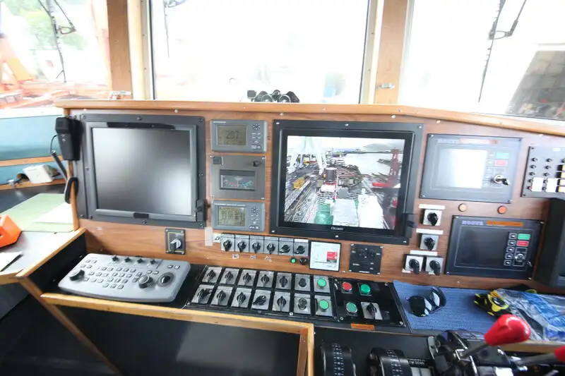 بحری جہاز فروخت کے لیے