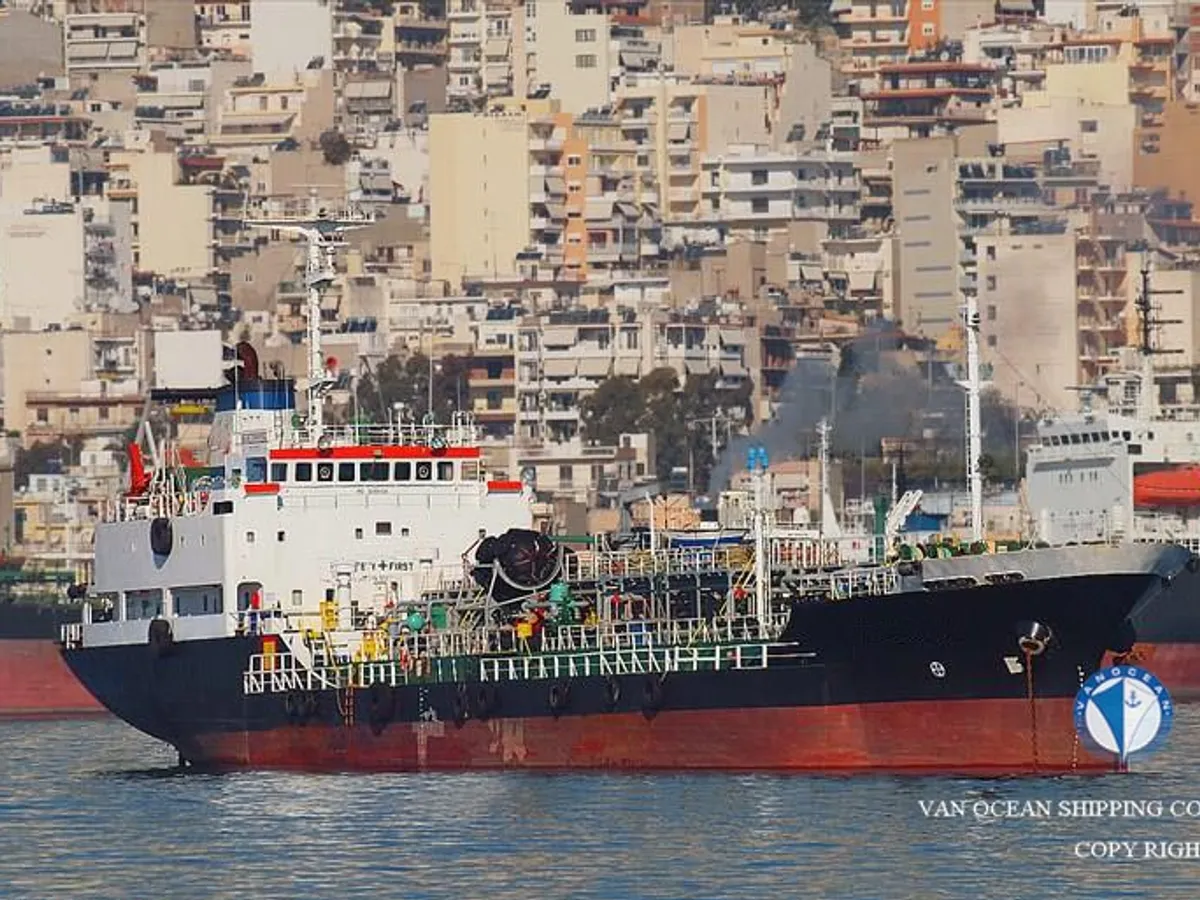 تیل/کیمیکل ٹینکر فروخت کے لیے