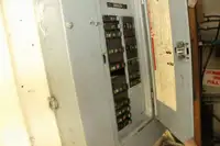 بحری جہاز فروخت کے لیے