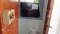 بحری جہاز فروخت کے لیے
