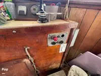 ٹراولر فروخت کے لیے