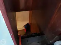بحری جہاز فروخت کے لیے