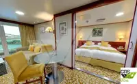 کروز جہاز فروخت کے لیے