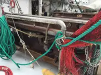 ٹراولر فروخت کے لیے