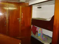 ٹراولر فروخت کے لیے