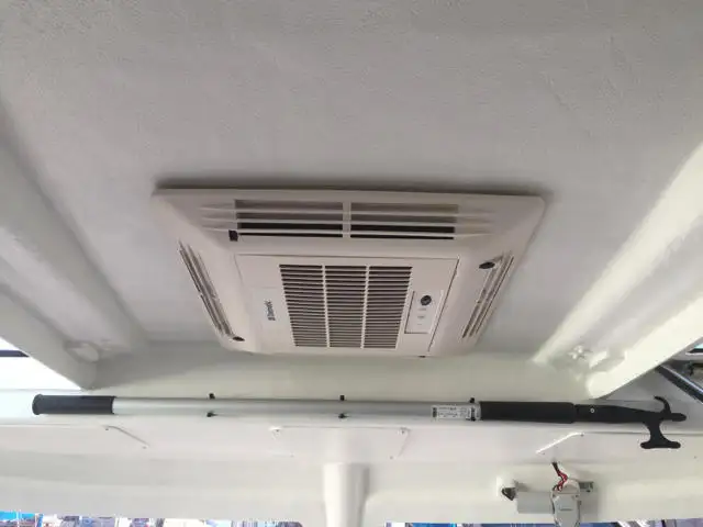 بچاؤ کا جہاز فروخت کے لیے