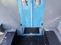 بحری جہاز فروخت کے لیے
