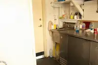 بحری جہاز فروخت کے لیے