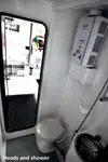 بحری جہاز فروخت کے لیے