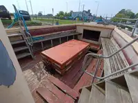 بحری جہاز فروخت کے لیے