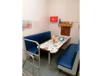 عملے کی کشتی فروخت کے لیے