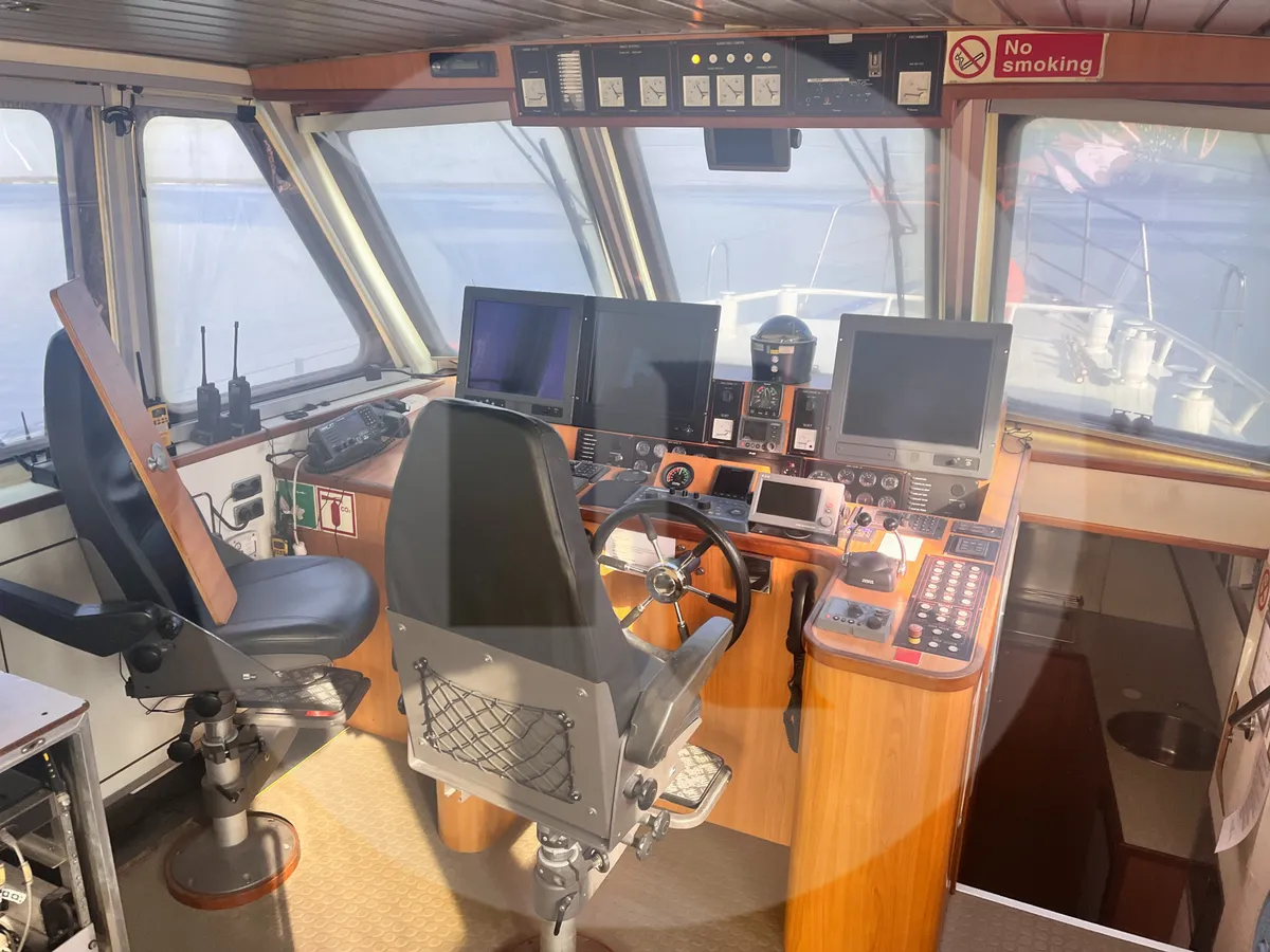 سروے کرنے والی کشتی فروخت کے لیے