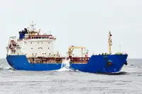 Oil/Chemical tanker فروخت کے لئے