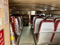 عملے کی کشتی فروخت کے لیے