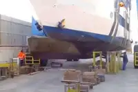 بحری جہاز فروخت کے لیے
