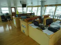 بحری جہاز فروخت کے لیے