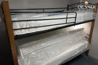 بحری جہاز فروخت کے لیے