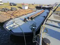 بارج فروخت کے لیے