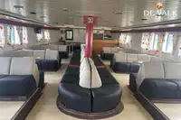 بحری جہاز فروخت کے لیے