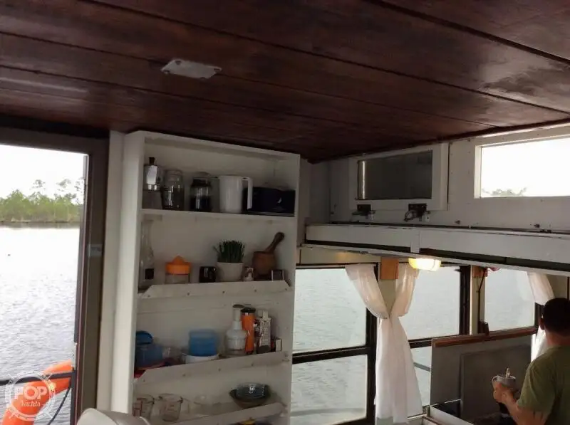 ٹو بوٹ فروخت کے لیے