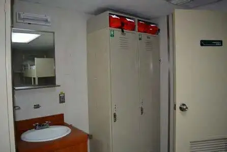 ایل این جی بحری جہاز فروخت کے لیے