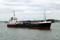 Oil/Chemical tanker فروخت کے لئے