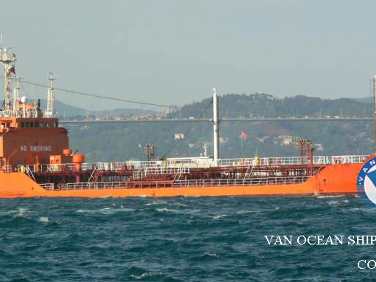 تیل/کیمیکل ٹینکر فروخت کے لیے