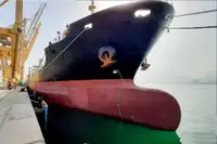 Oil/Chemical tanker فروخت کے لئے