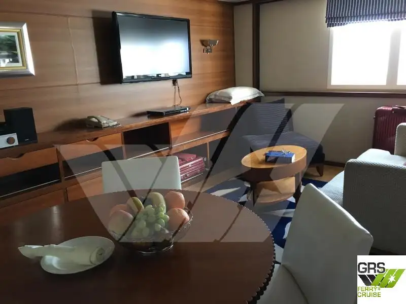 کروز جہاز فروخت کے لیے