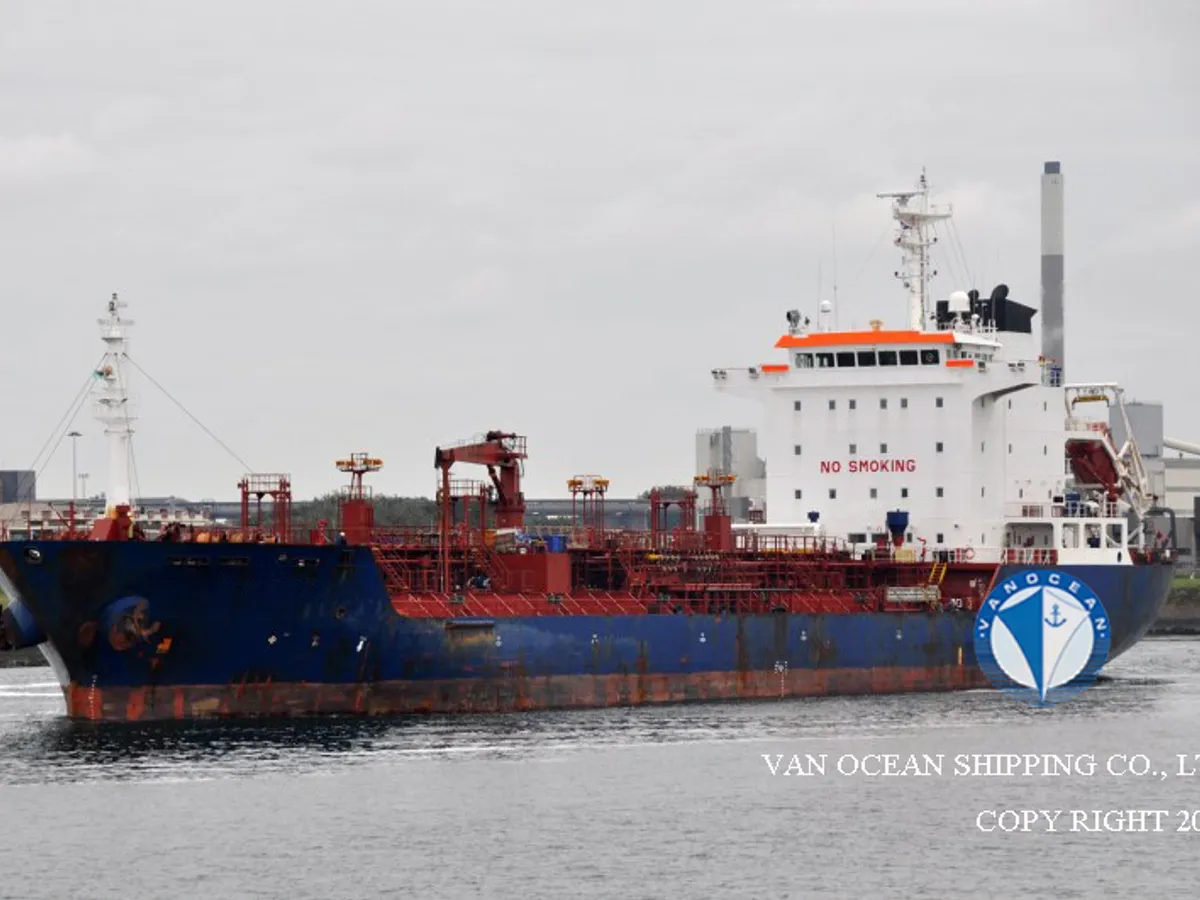 تیل/کیمیکل ٹینکر فروخت کے لیے