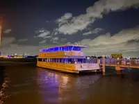 مسافر جہاز فروخت کے لئے
