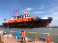 سروے کرنے والی کشتی فروخت کے لیے