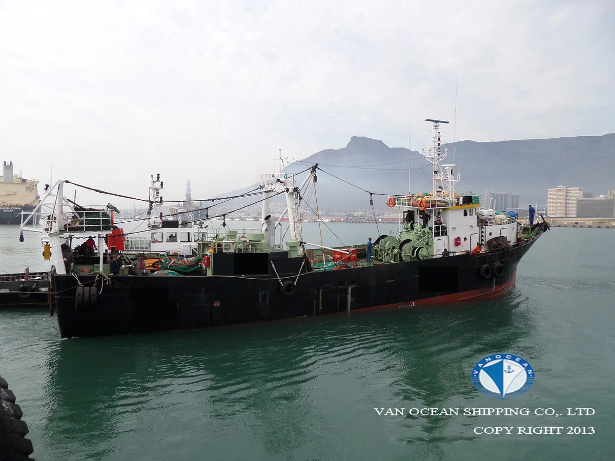 ٹراولر فروخت کے لیے