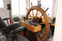بحری جہاز فروخت کے لیے