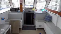 بحری جہاز فروخت کے لیے